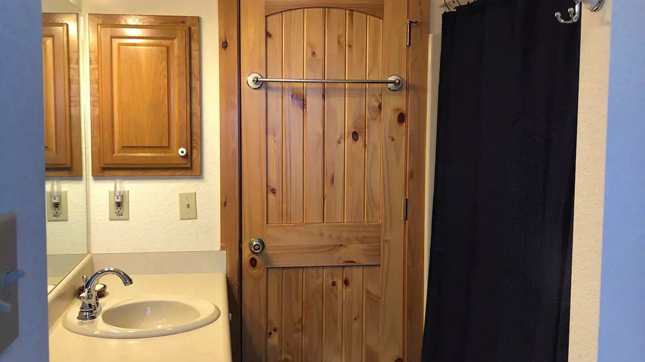 Photo of Bathroom in Harper