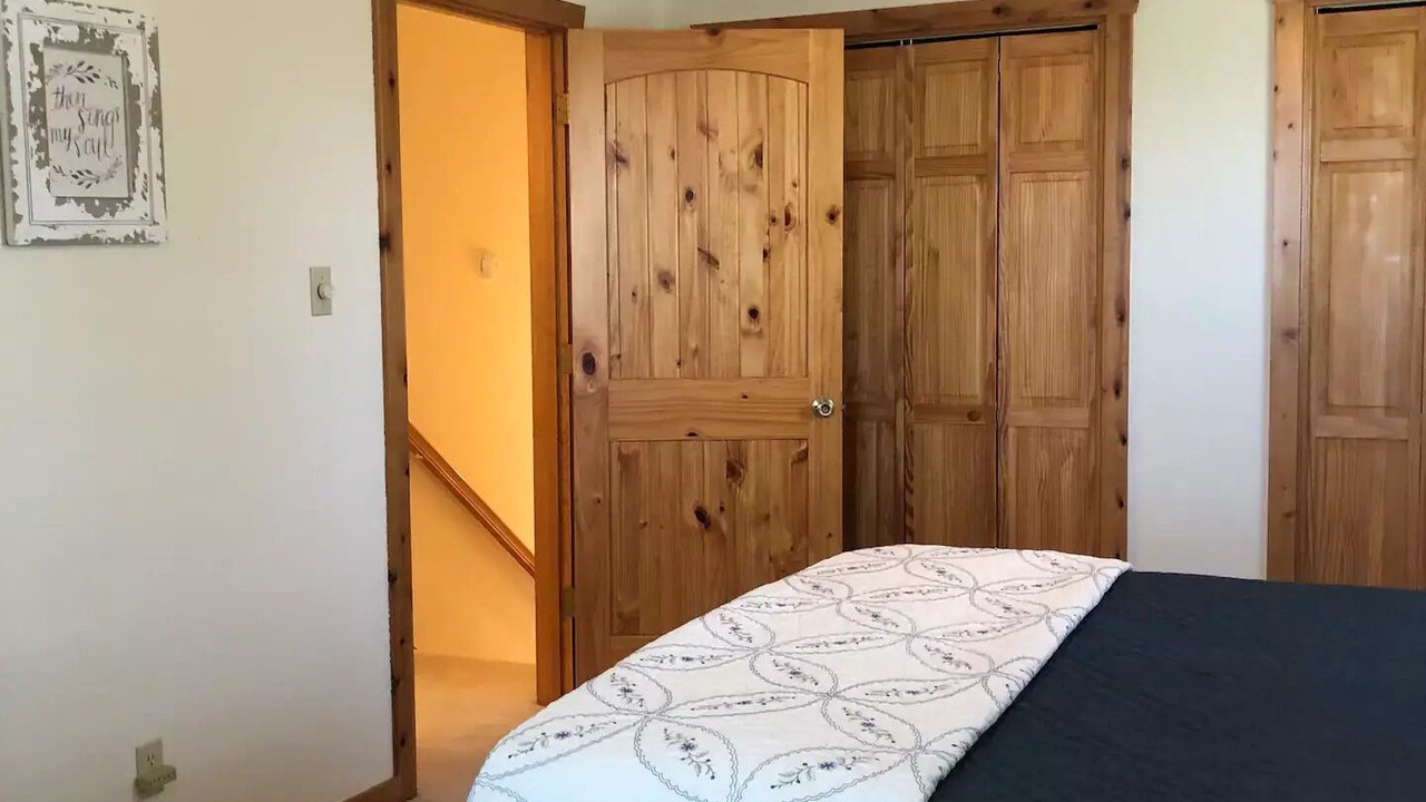 Photo of Bedroom in Harper