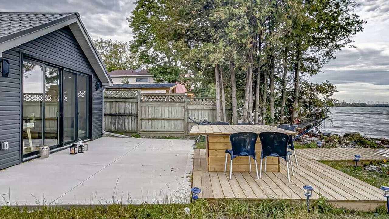 Photo of Outdoor in Bowmanville