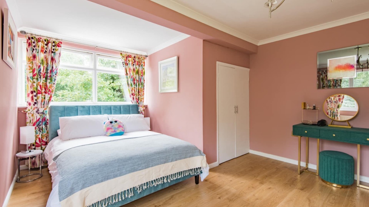 Photo of Bedroom in Staple