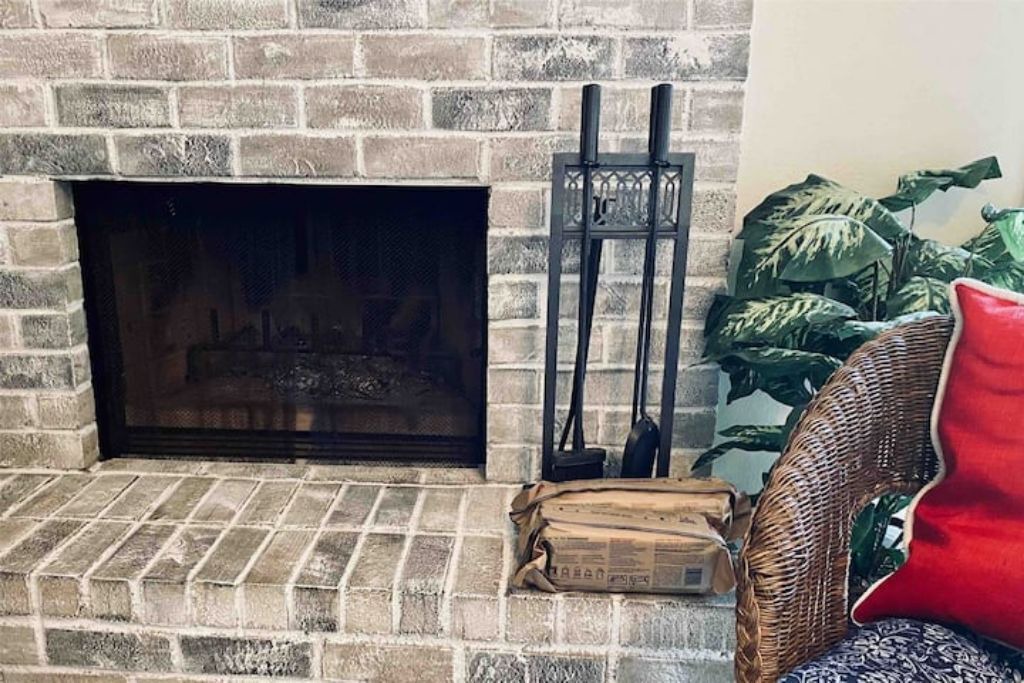 Photo of Livingroom in North Richland Hills