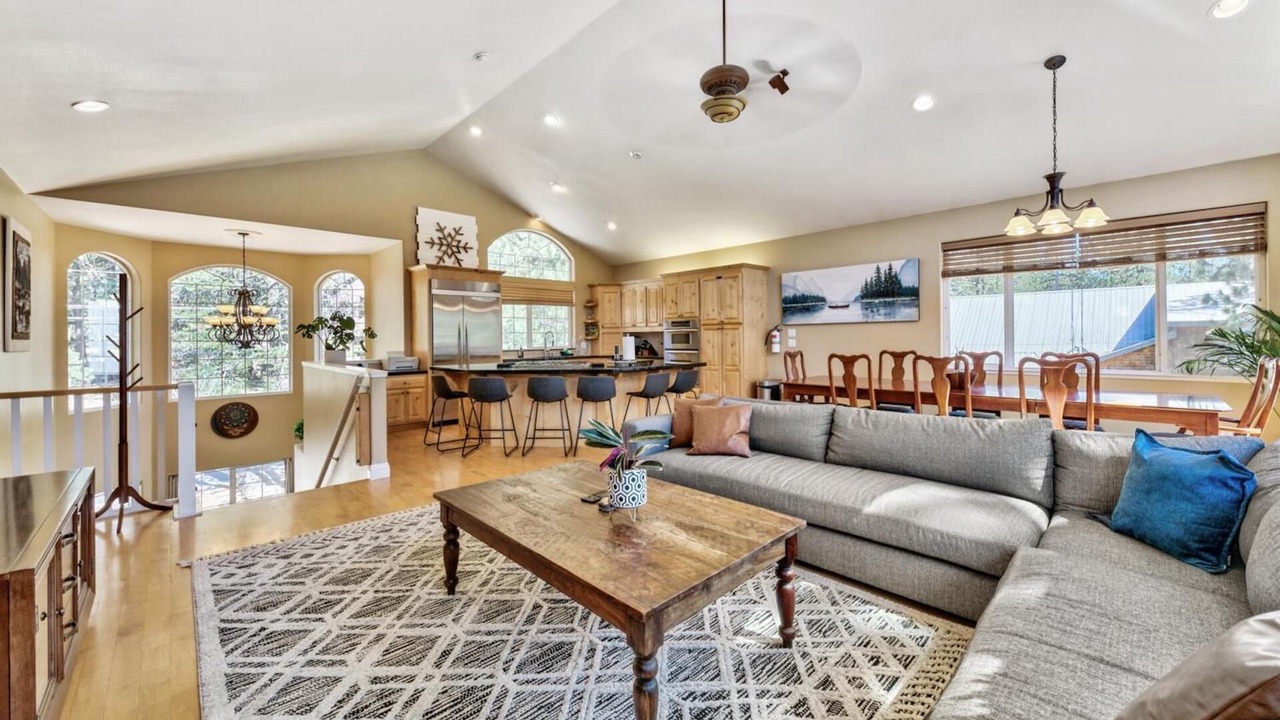 Photo of Livingroom in Tahoe Paradise