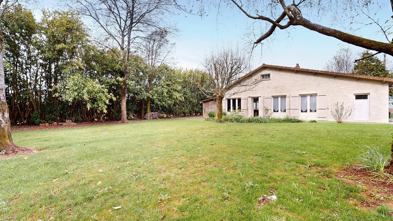 Photo of Others in Chey