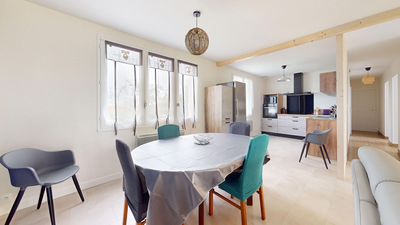 Photo of Others in Chey