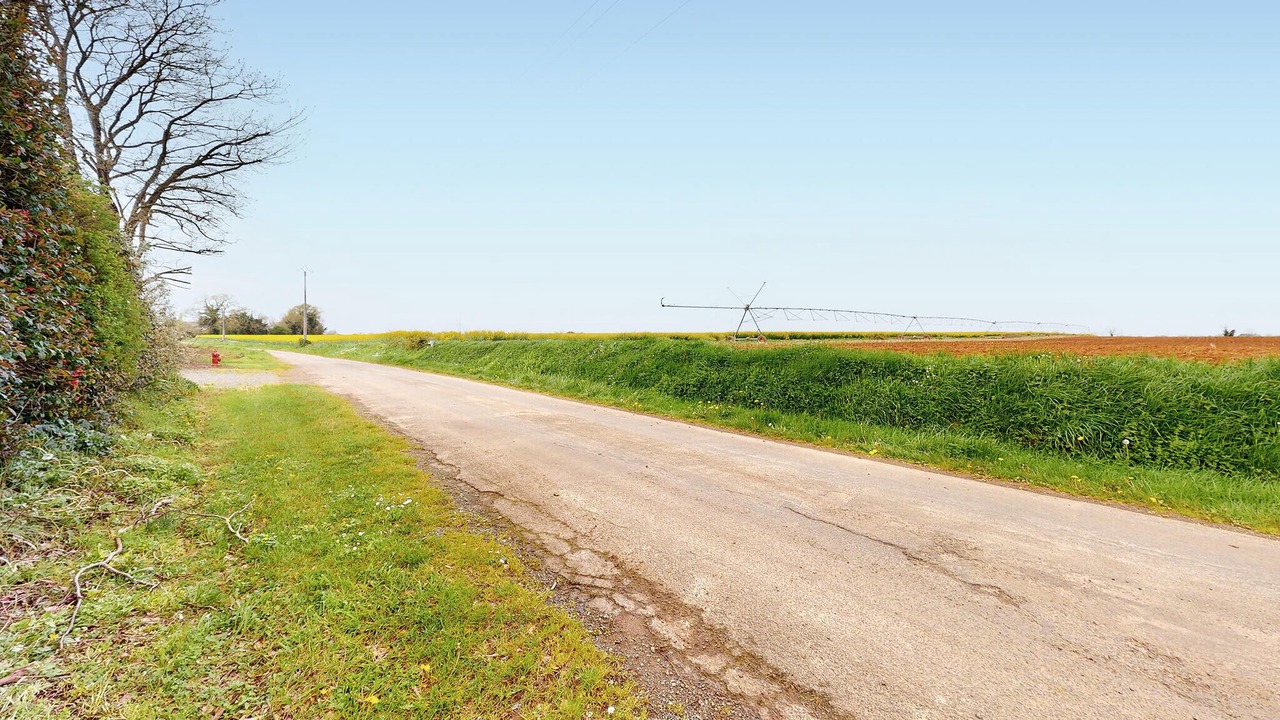 Photo of Others in Chey