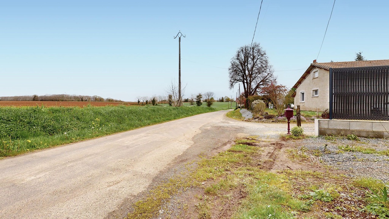 Photo of Others in Chey