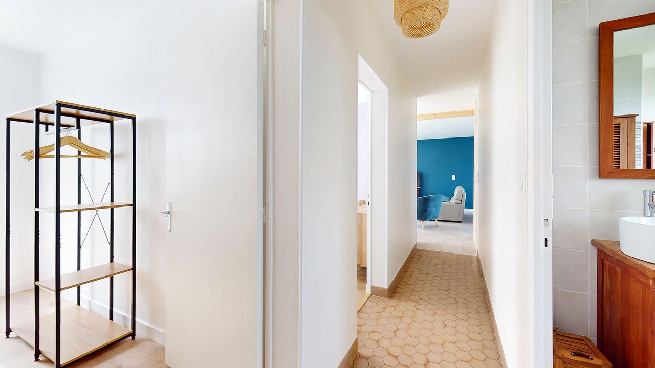 Photo of Others in Chey