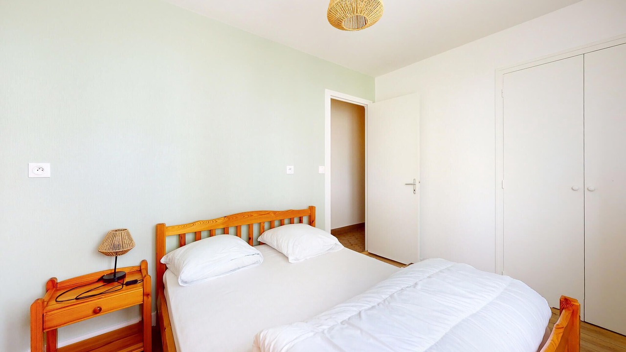 Photo of Others in Chey