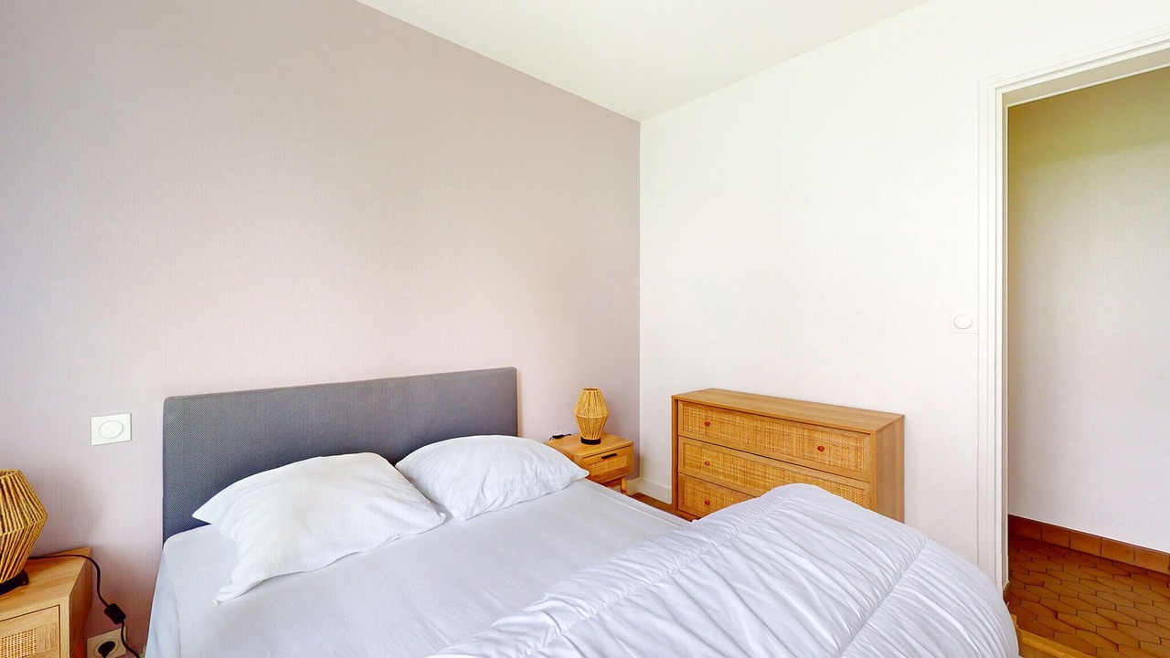 Photo of Others in Chey