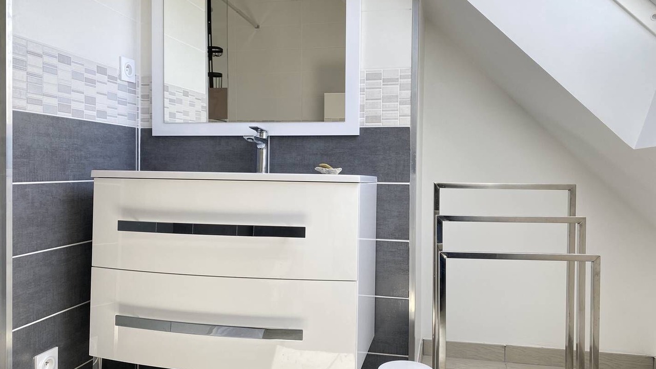 Photo of Bathroom in Frehel