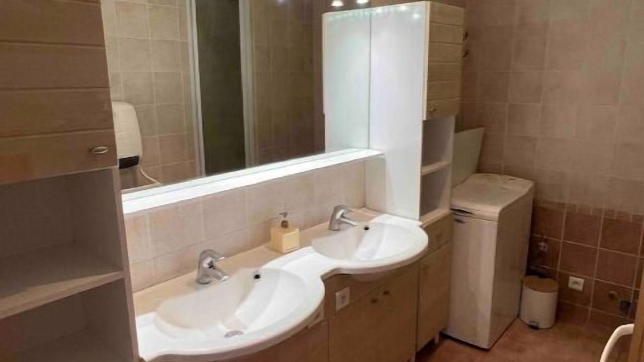 Photo of Bathroom in Saint-Marcel