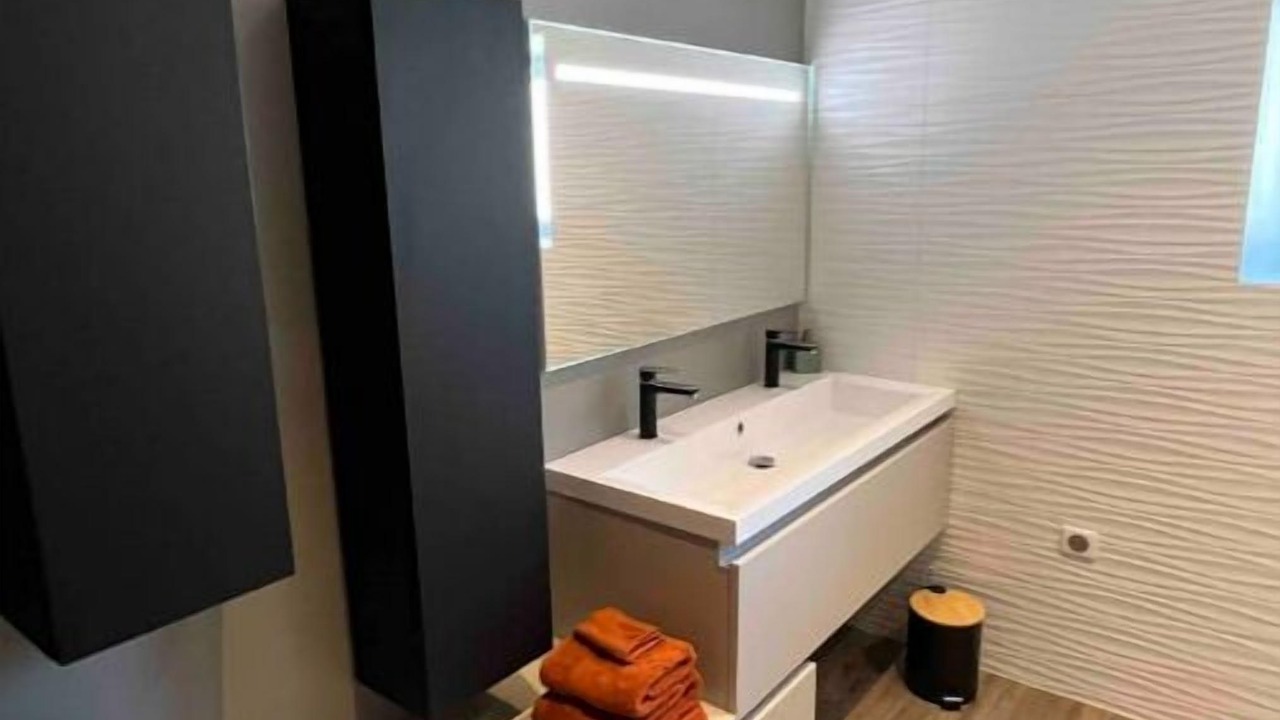 Photo of Bathroom in Saint-Marcel