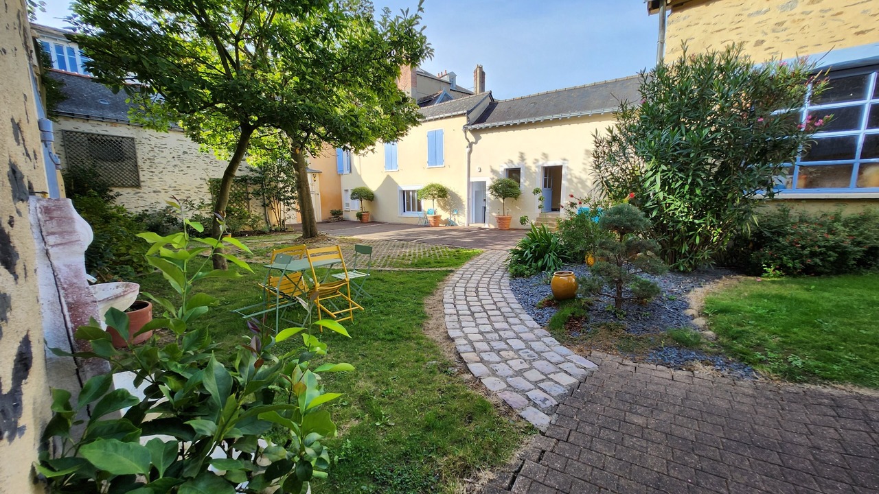 Photo of Outdoor in Laval