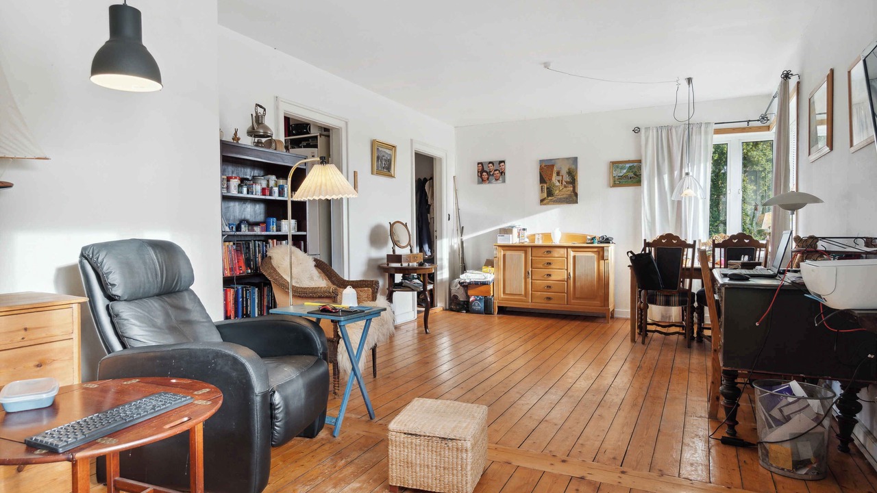 Photo of Others in Asaa