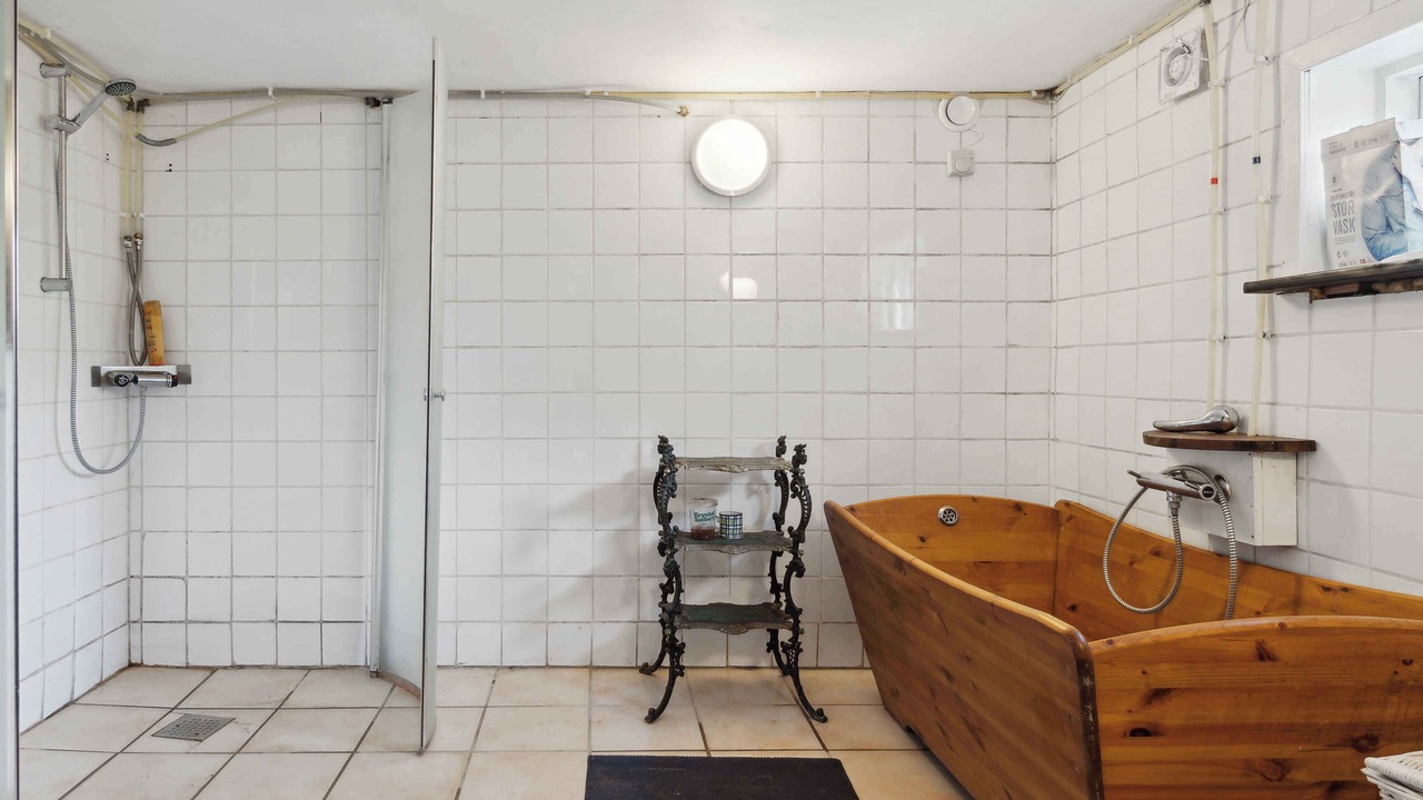 Photo of Others in Asaa