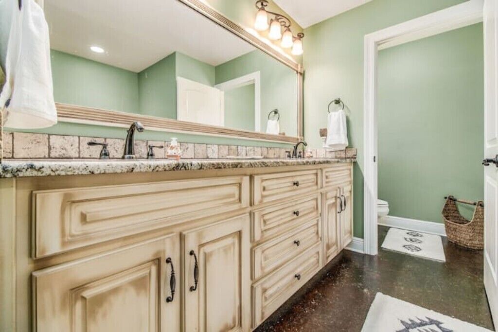 Photo of Bathroom in Milton