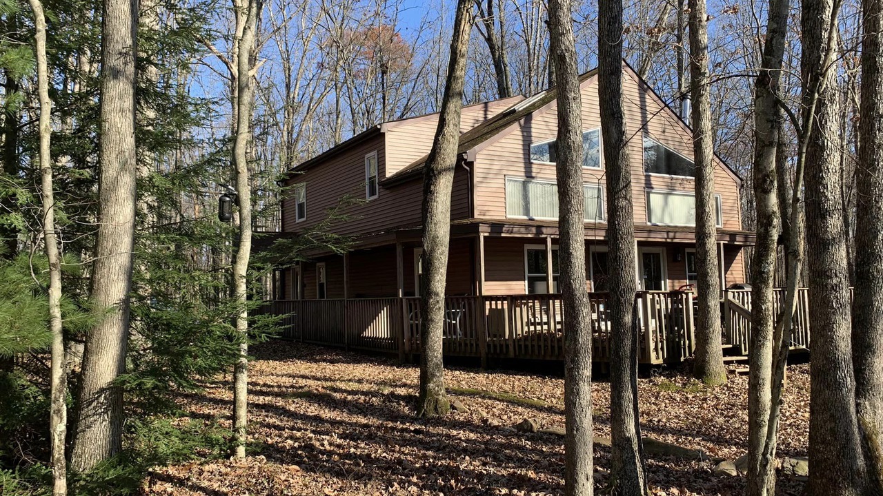 Photo of Outdoor in Hickory Hills