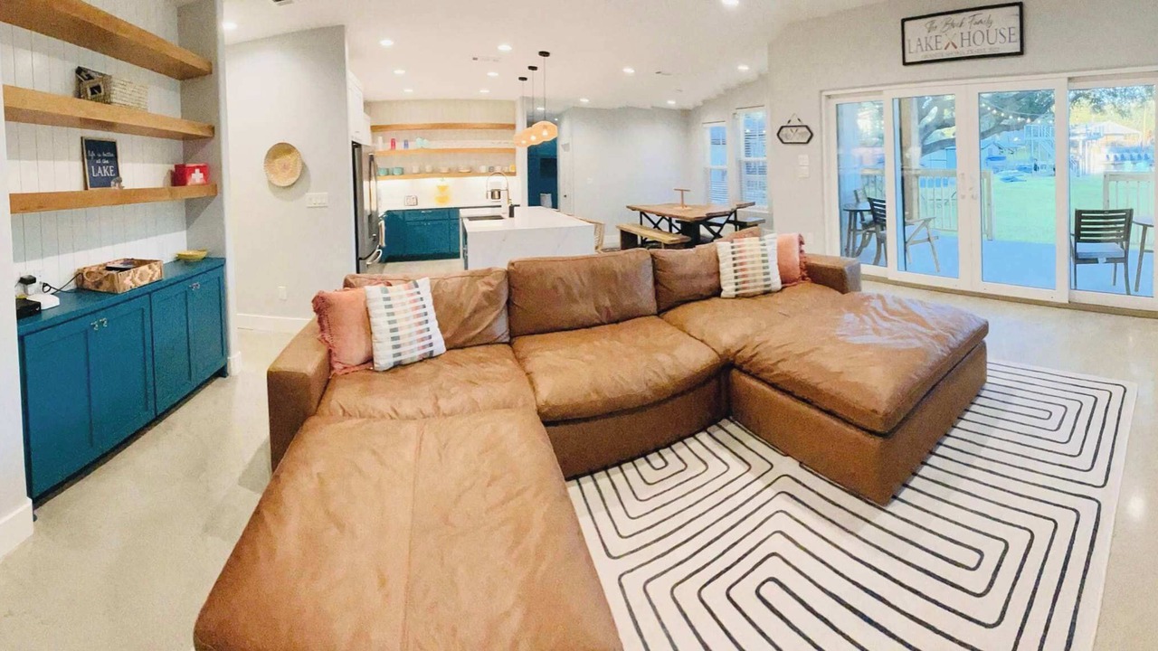 Photo of Livingroom in Granite Shoals