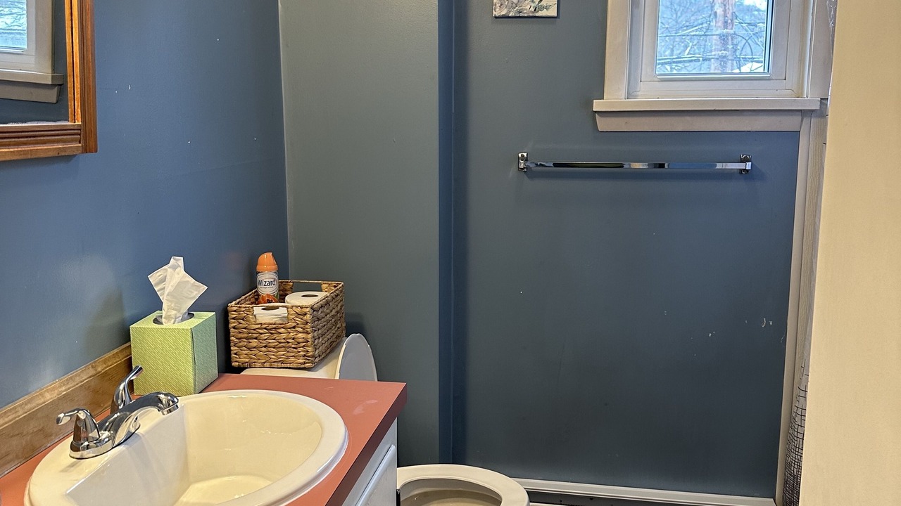 Photo of Bathroom in Warren