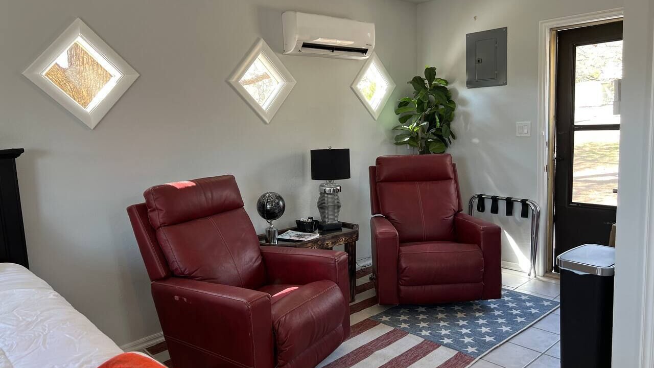 Photo of Livingroom in Medicine Park