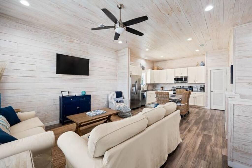 Photo of Livingroom in Rockport
