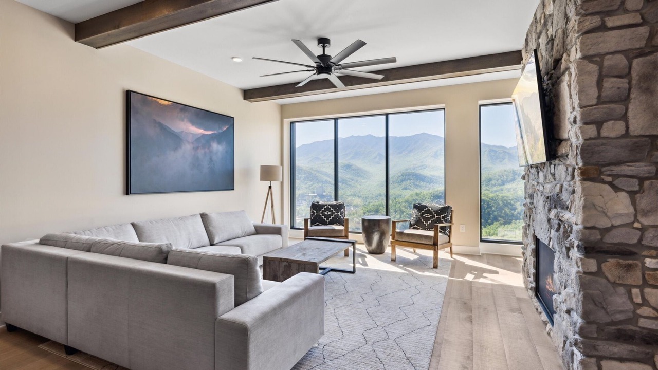 Photo of Livingroom in Gatlinburg