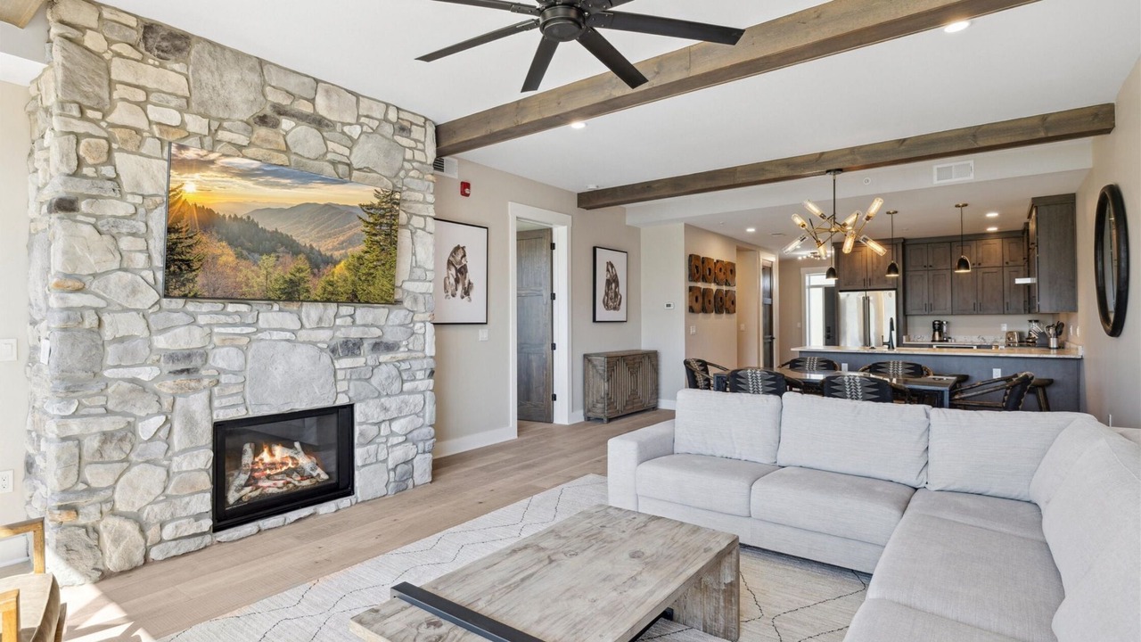 Photo of Livingroom in Gatlinburg