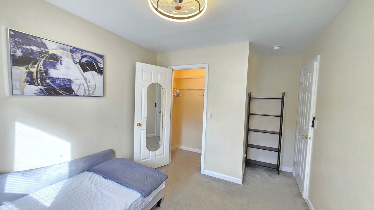 Photo of Bedroom in Mount Tabor