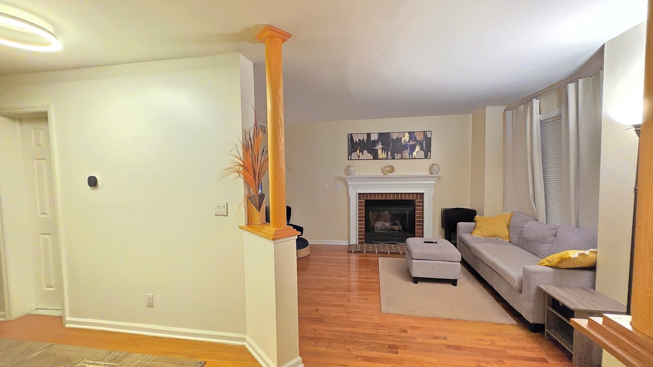 Photo of Livingroom in Mount Tabor