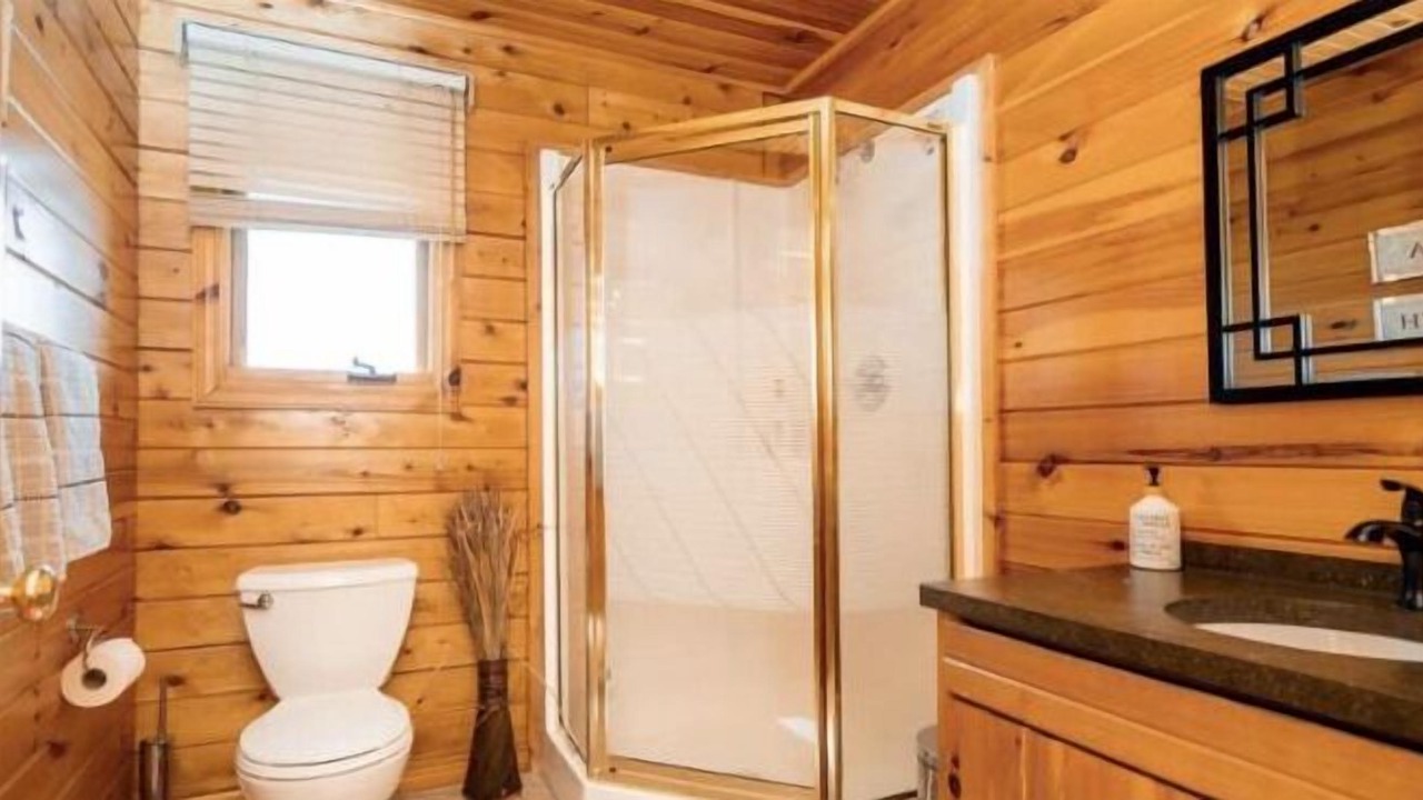 Photo of Bathroom in St. Andrews
