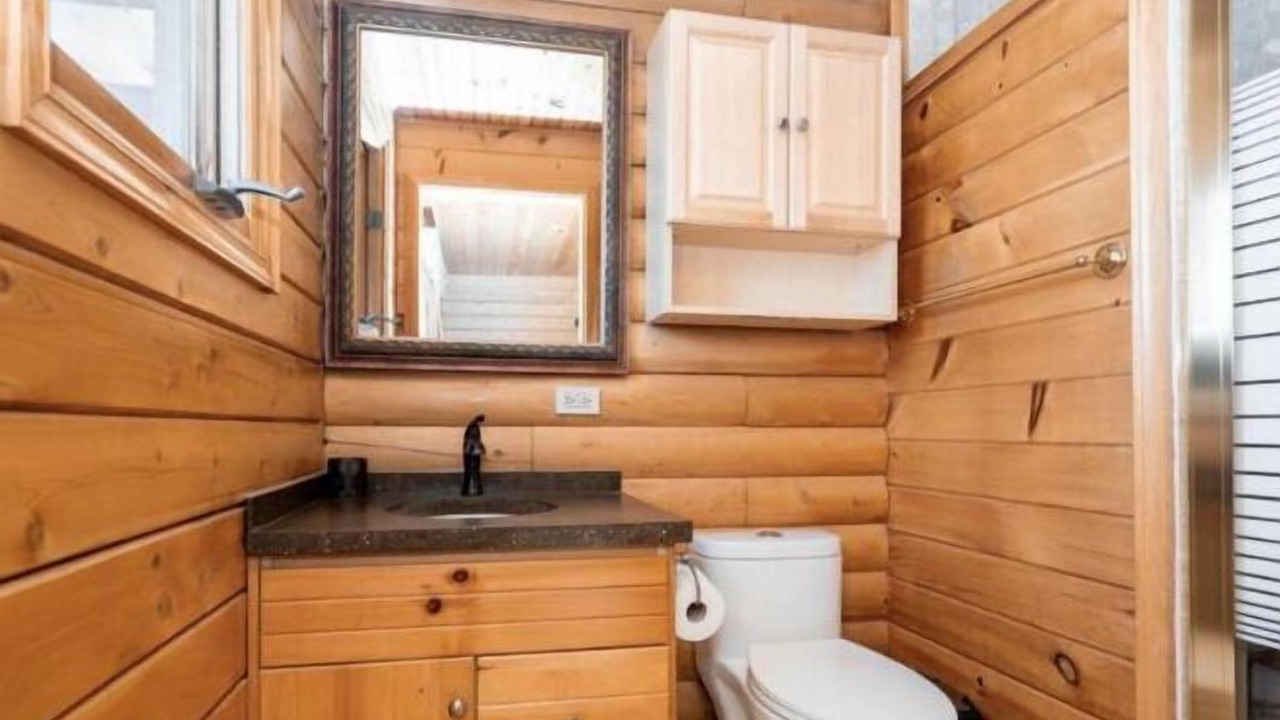 Photo of Bathroom in St. Andrews