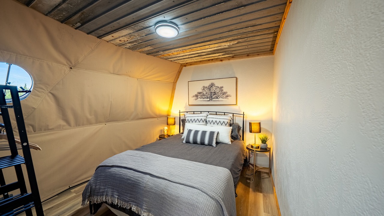 Photo of Bedroom in Oatmeal
