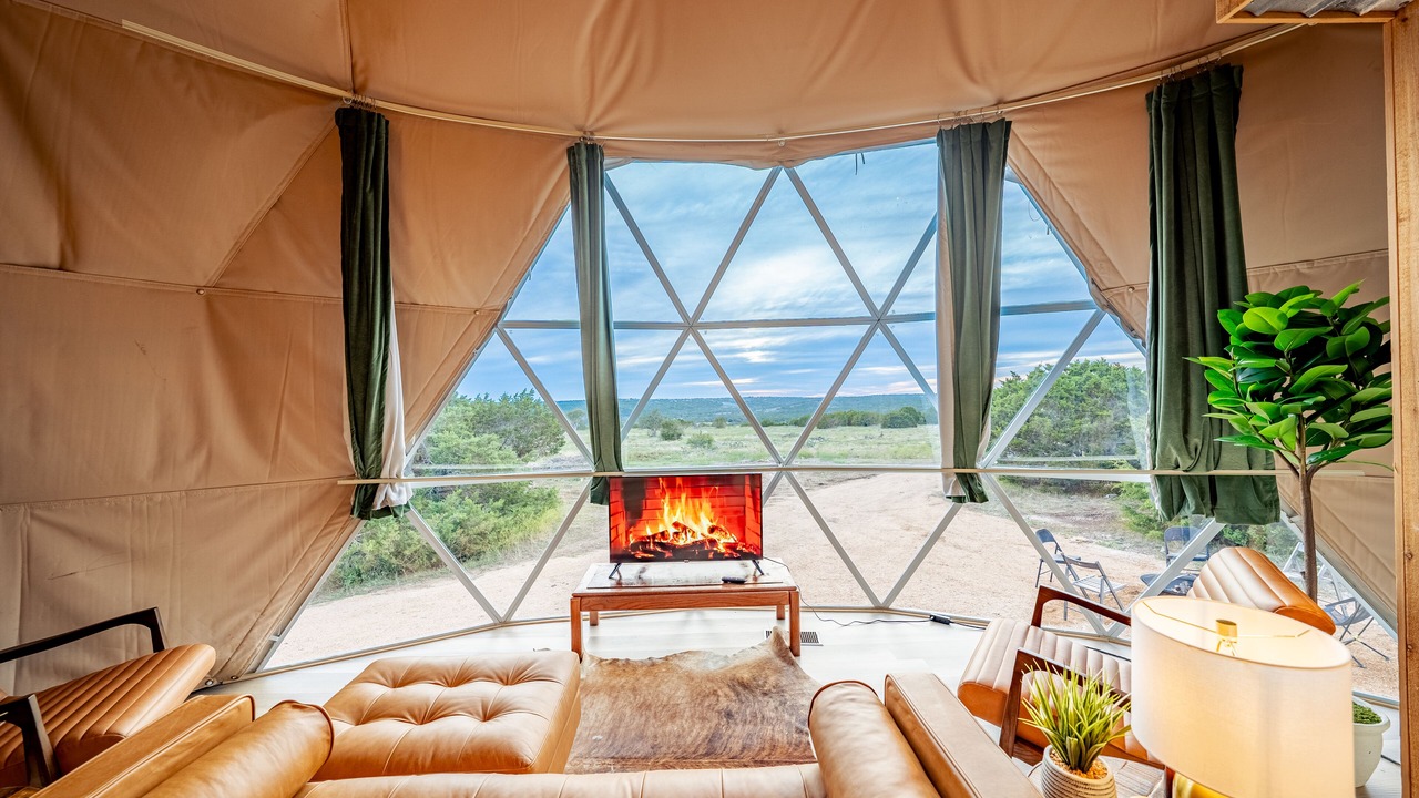 Photo of Livingroom in Oatmeal