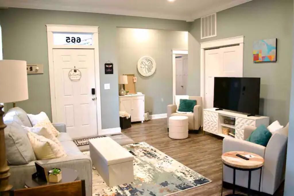 Photo of Livingroom in Franklin