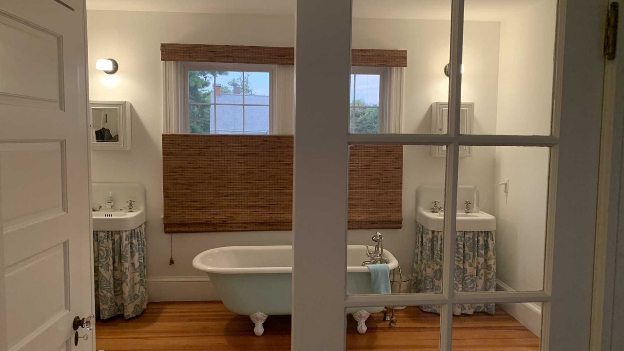 Photo of Bathroom in Cape Neddick