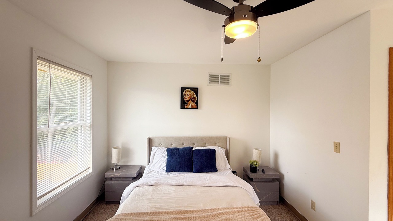 Photo of Bedroom in Macomb
