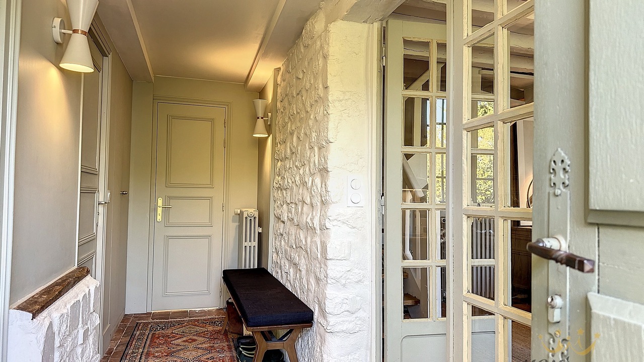 Photo of Others in Touques