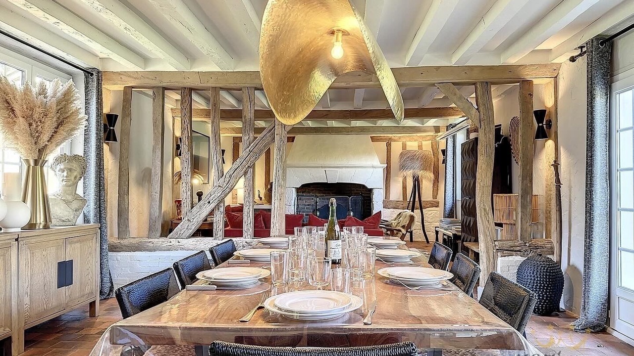 Photo of Others in Touques