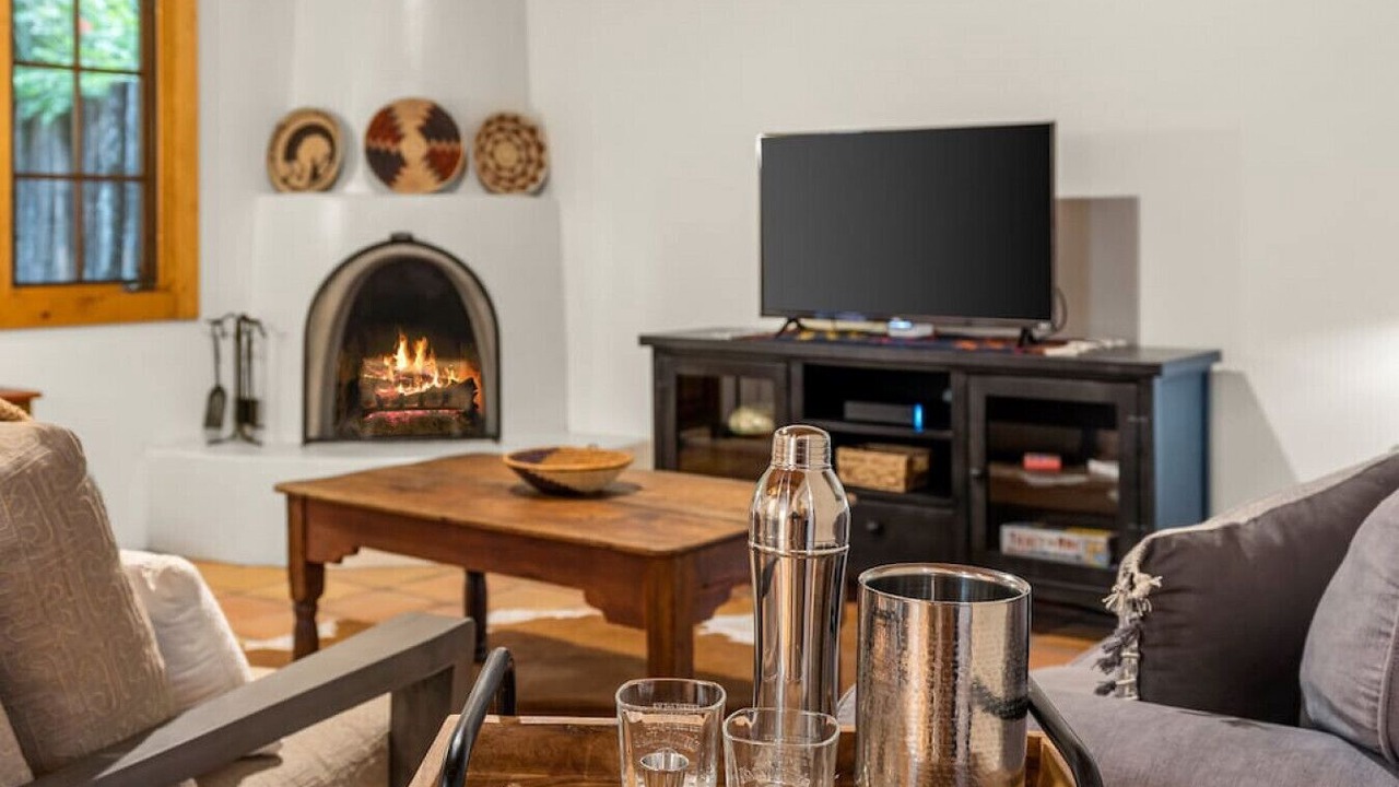 Photo of Livingroom in Northeast Santa Fe