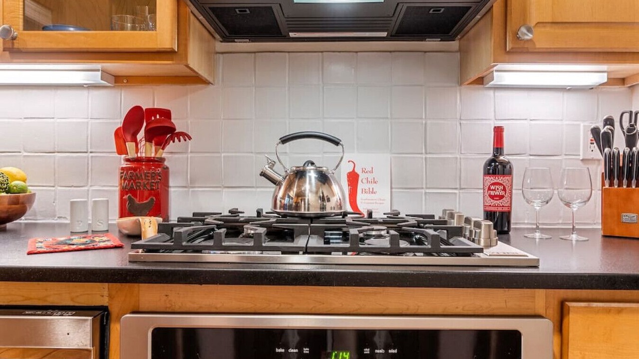 Photo of Kitchen in Northeast Santa Fe