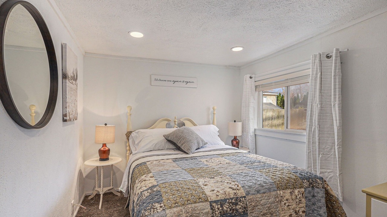 Photo of Bedroom in Smyrna