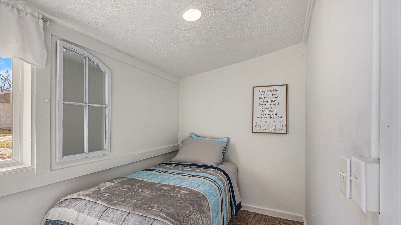 Photo of Bedroom in Smyrna