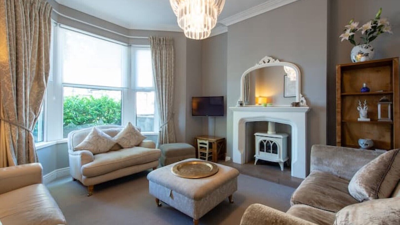 Photo of Livingroom in Penarth