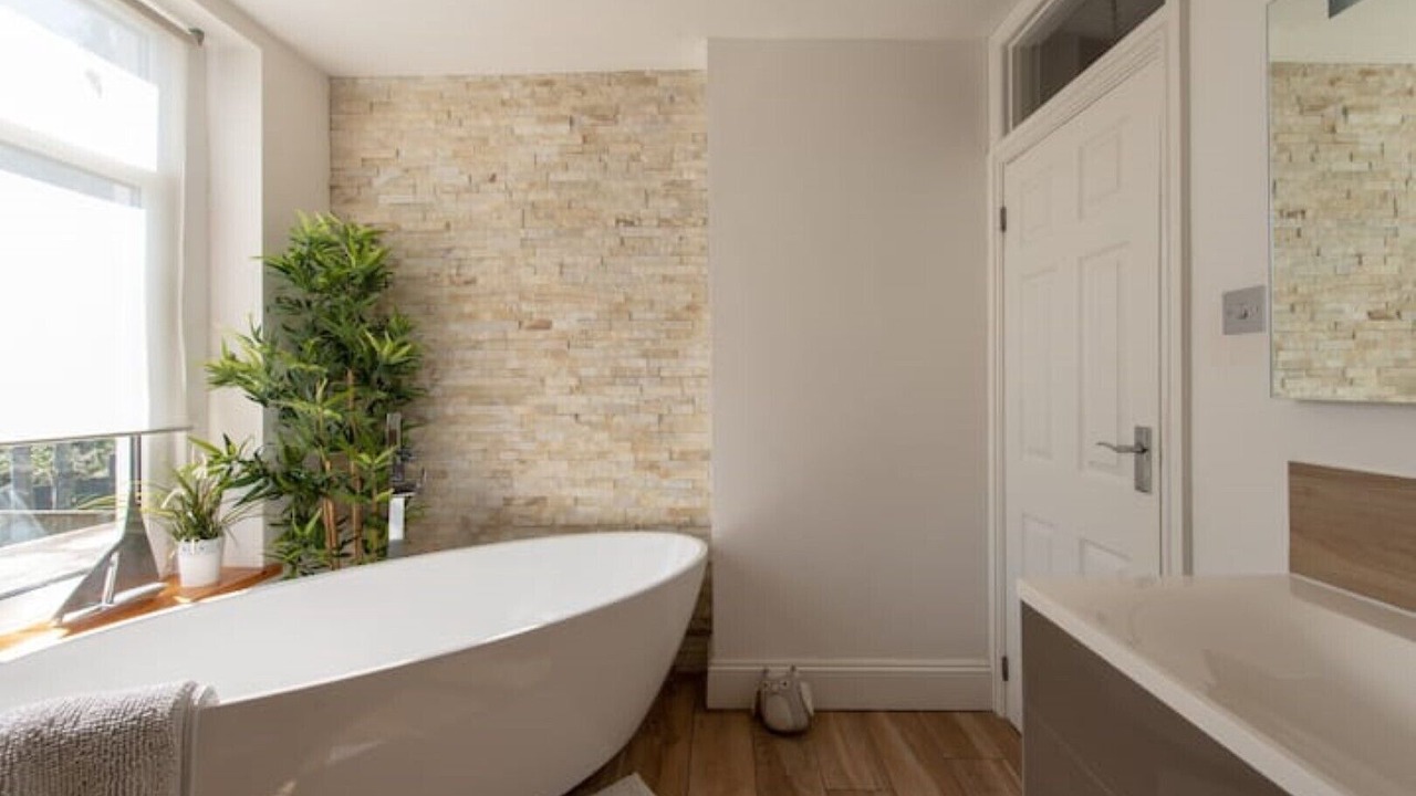 Photo of Bathroom in Penarth