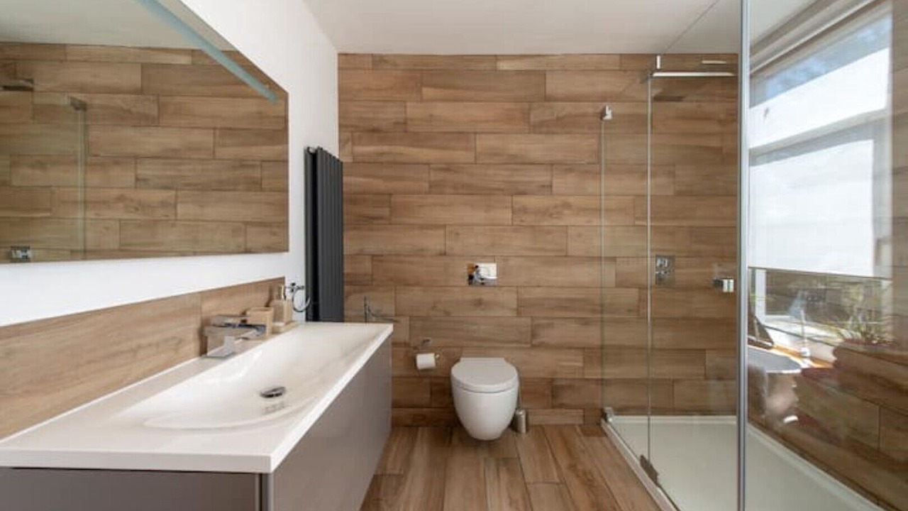 Photo of Bathroom in Penarth