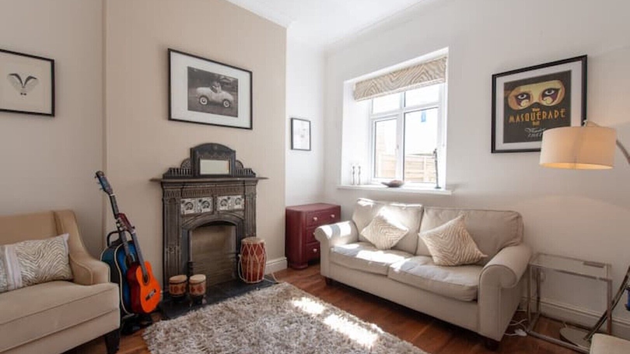 Photo of Livingroom in Penarth