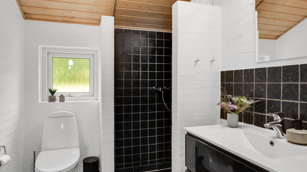 Photo of Bathroom in Saltum