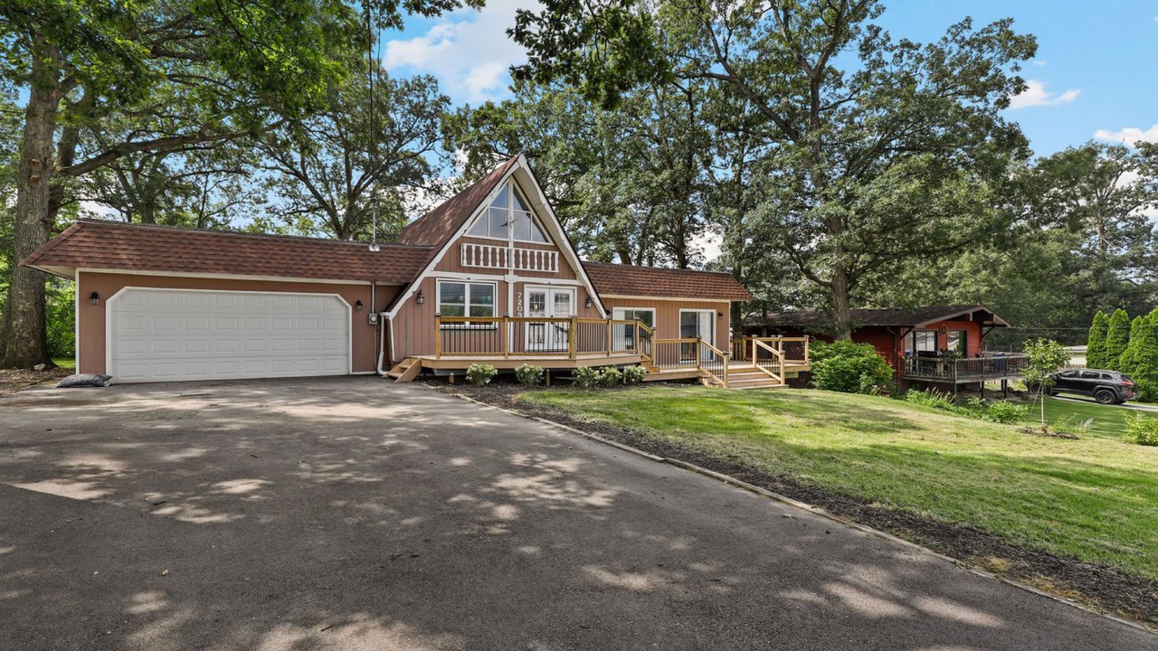 Photo of Outdoor in Cedar Lake