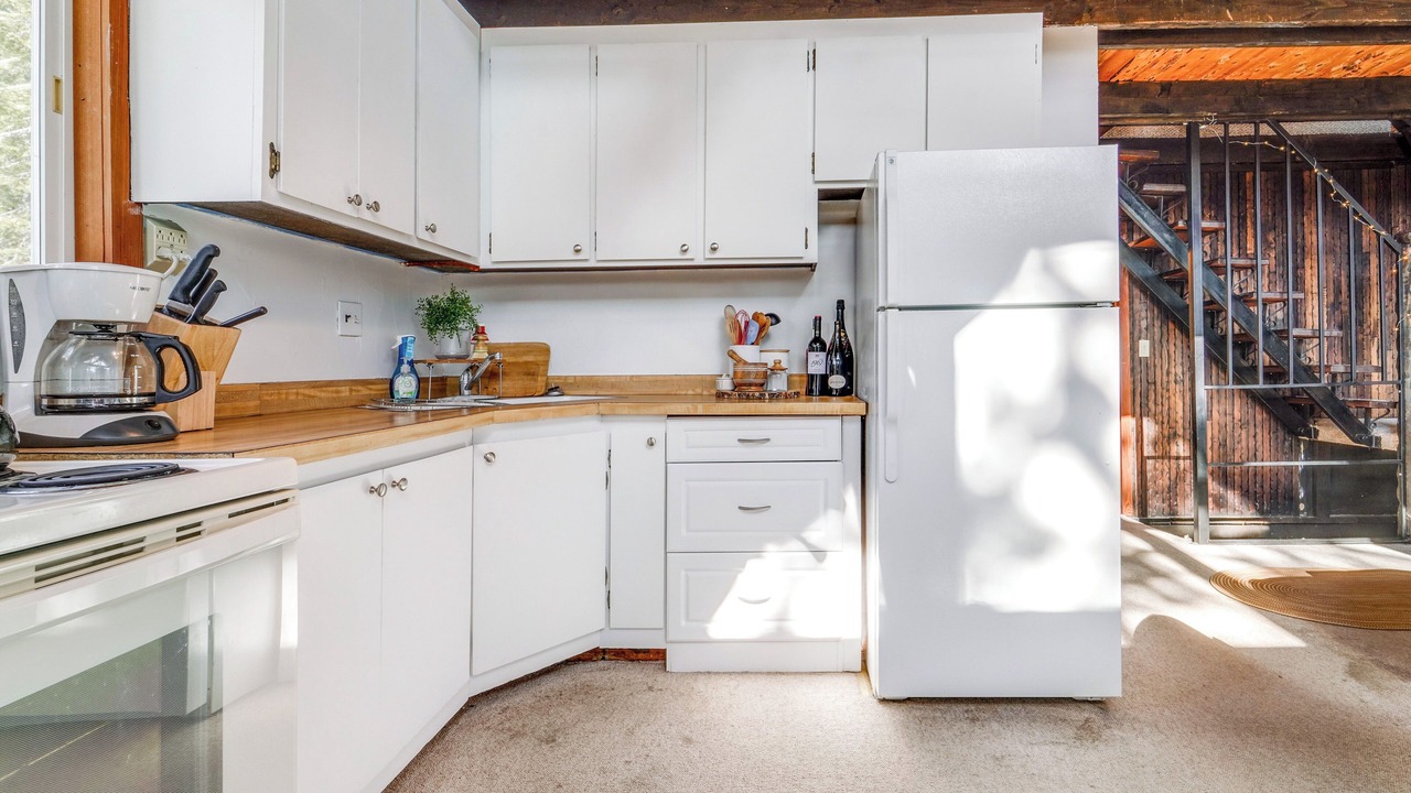 Photo of Kitchen in Serene Lakes