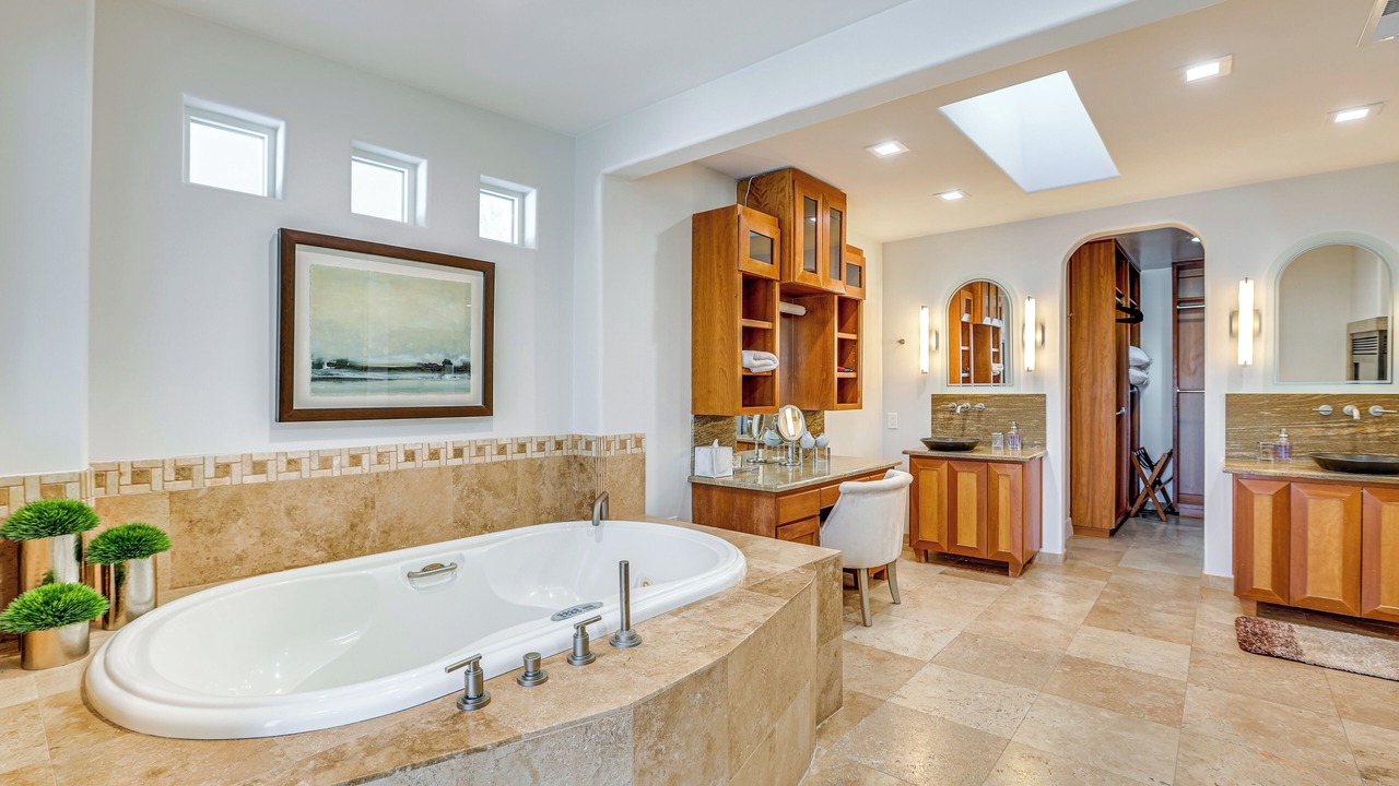 Photo of Bathroom in La Tierra Estates